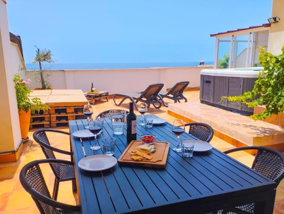 Appartement Penthouse With Jacuzzi And Spectacular Sea Views à Nerja Extérieur photo