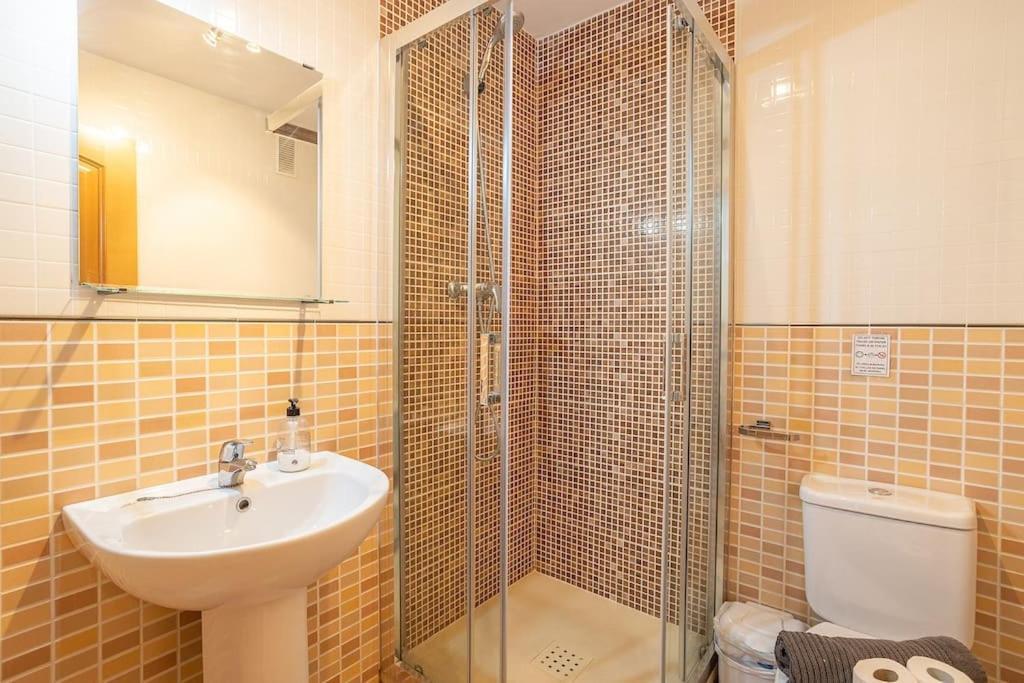 Appartement Penthouse With Jacuzzi And Spectacular Sea Views à Nerja Extérieur photo