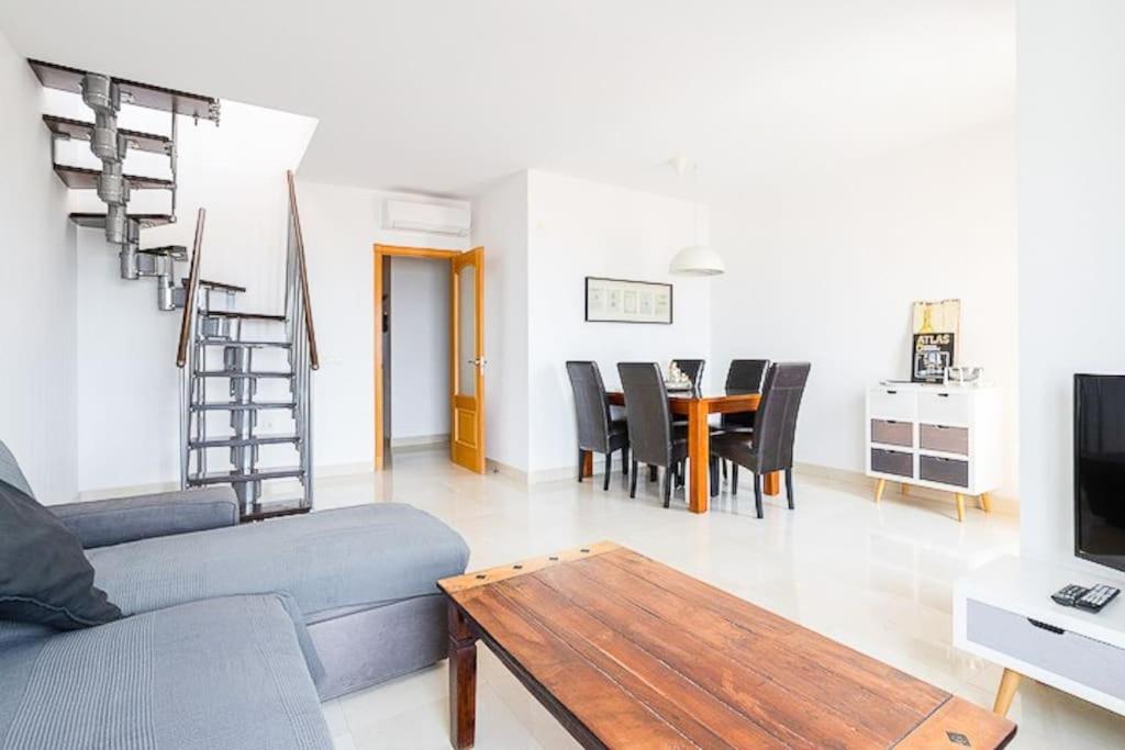 Appartement Penthouse With Jacuzzi And Spectacular Sea Views à Nerja Extérieur photo